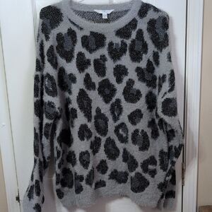 Time and Tru Gray and Black Leopard Print Sweater